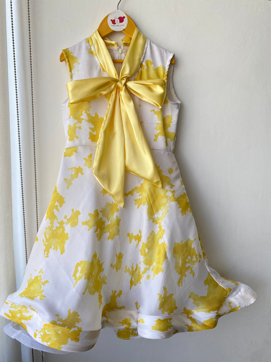 Knot dress