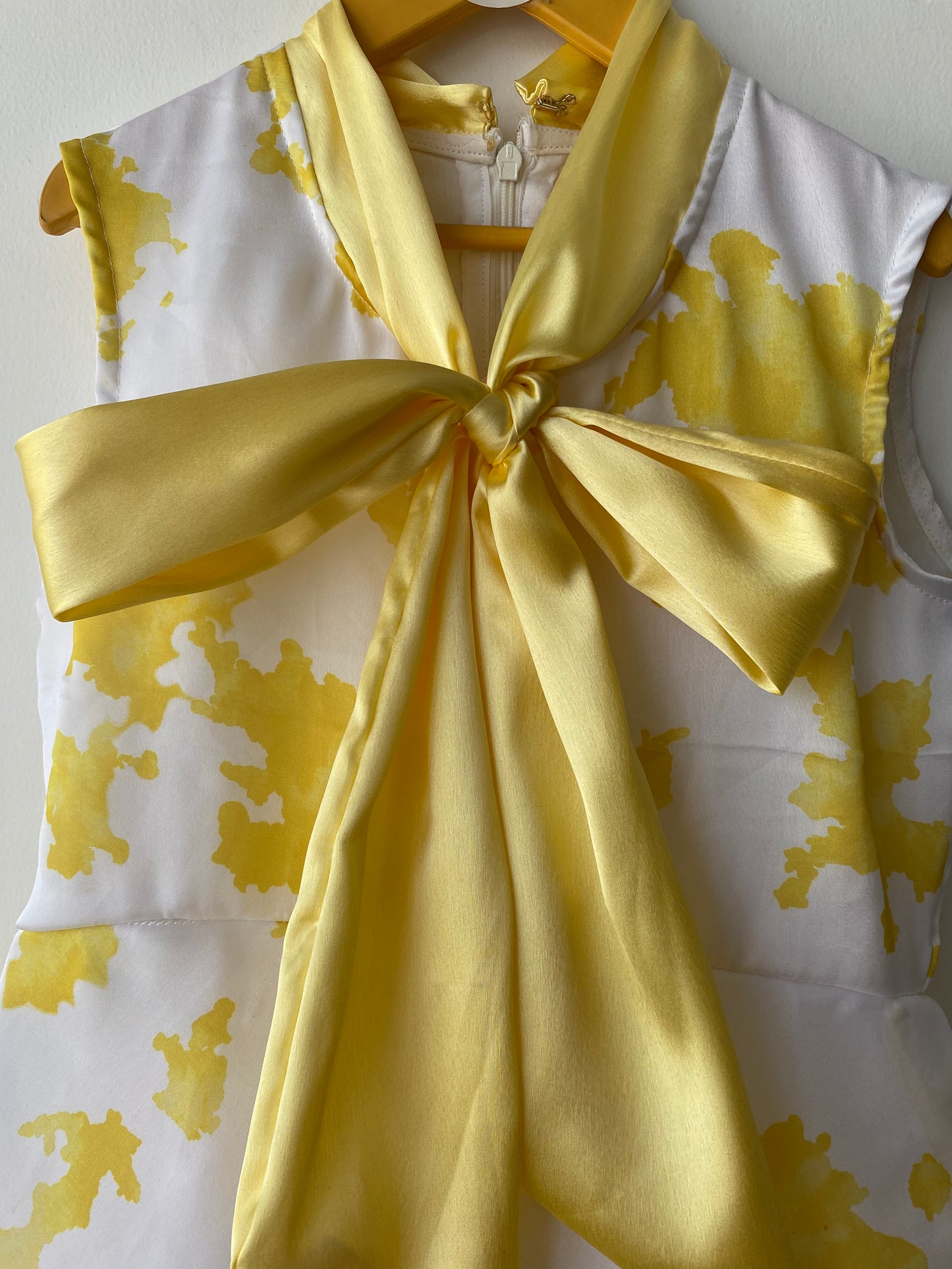Knot dress